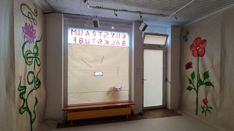 Installation "Wo Himmel und Erde sich ..." kurz vor der Enthüllung